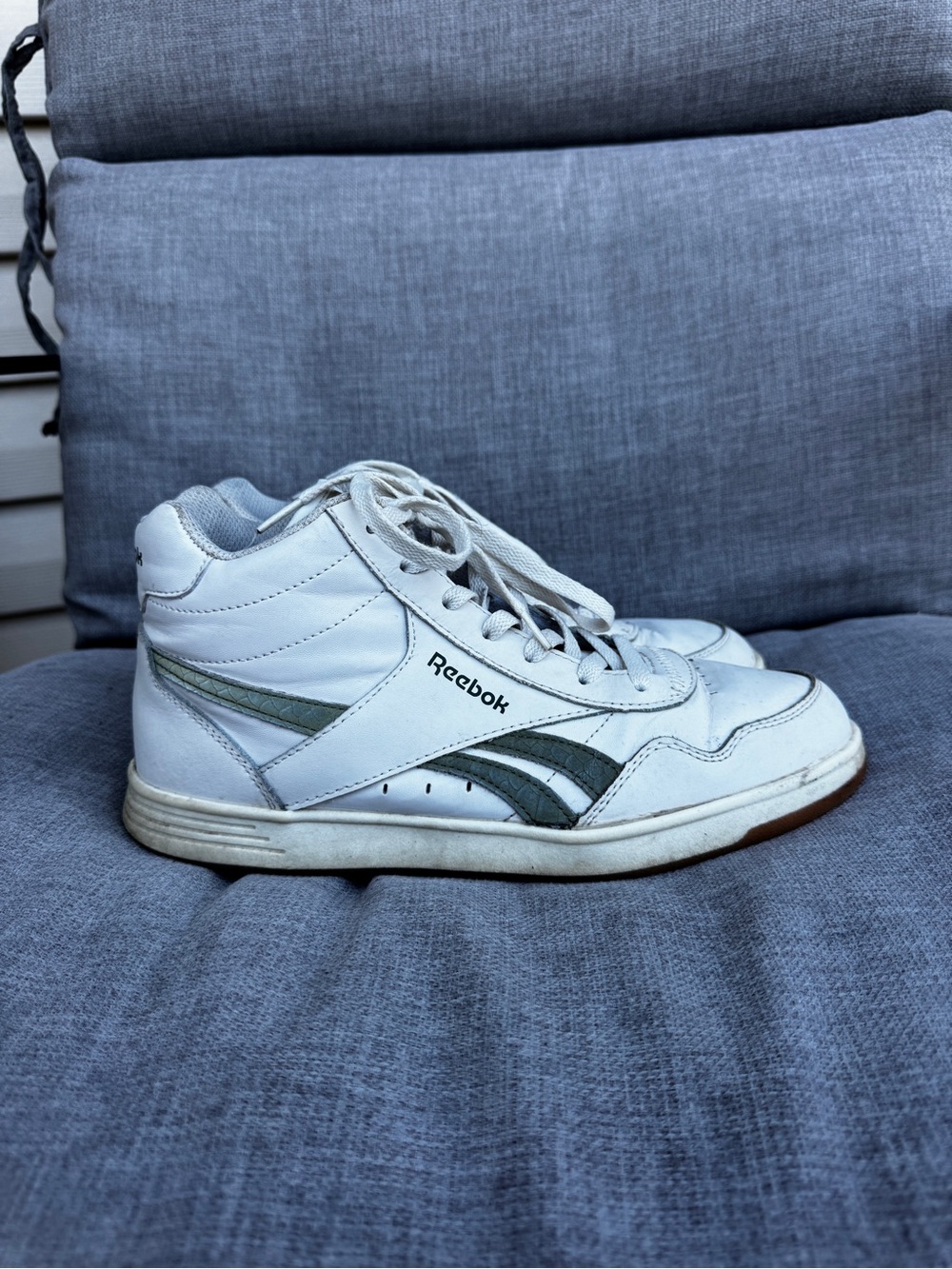 Reebok Womens Royal BB4500 Hi2 High Top Sneakers White Olive Green Size 8.5